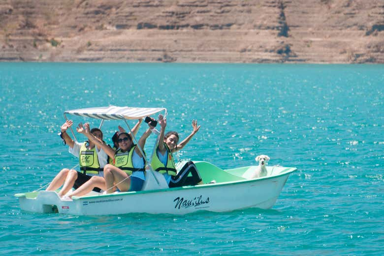 Alquiler de barca a pedales en el Dique Punta Negra