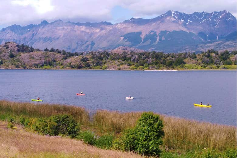 Alquiler de equipo de paddle surf o kayak en la laguna Silvia