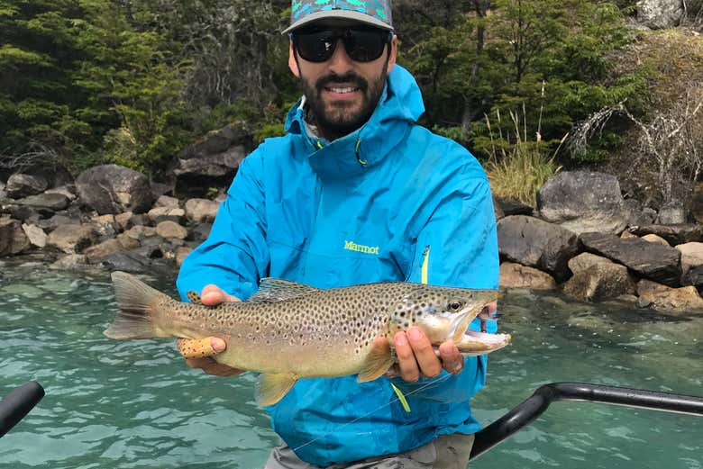 Pesca en el lago Bertrand