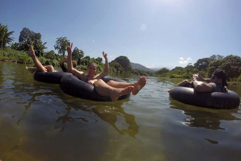 Tubing en el río Don Diego