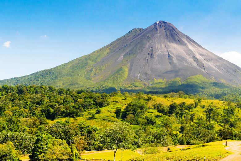Volcán Arenal y aguas termales de Baldi