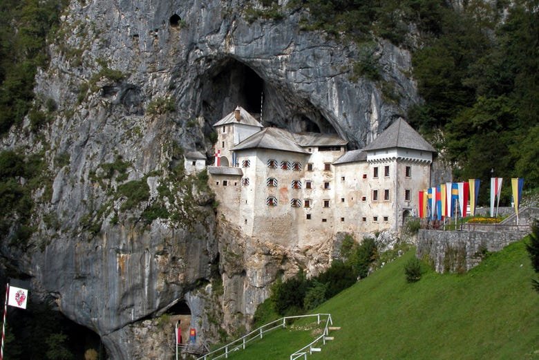 Excursión a la cueva Postojna y castillo de Predjama