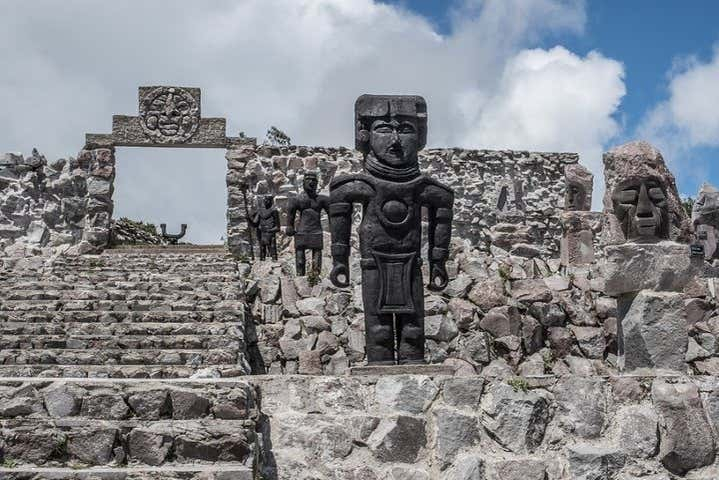 Excursión a Pululahua + Museo Templo del Sol