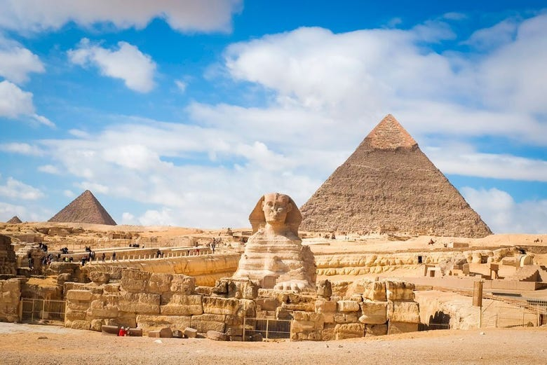 Excursión a El Cairo y las pirámides de Giza