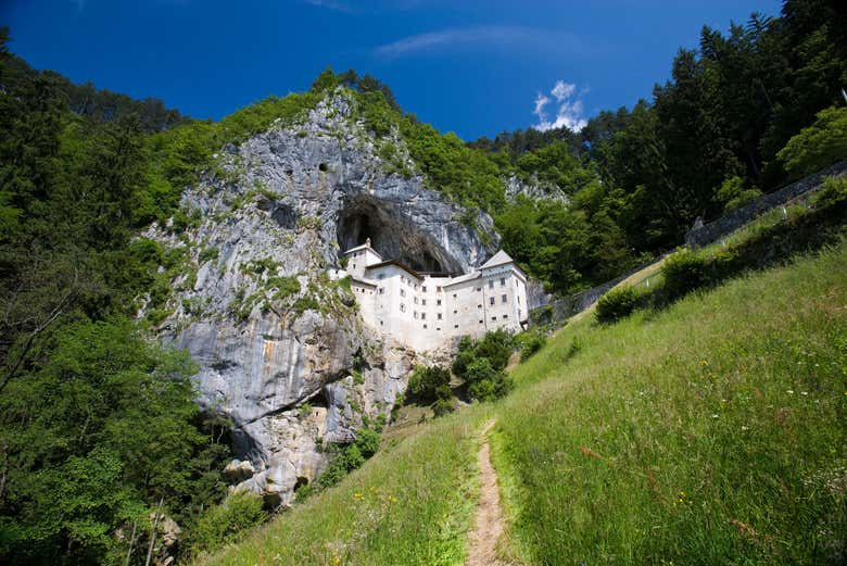 Excursión a la cueva Postojna y castillo de Predjama