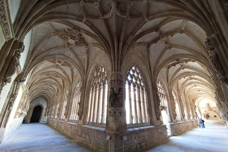 Monasterios de Oña y Rioseco + Iglesia de Santa Olalla de Espinosa