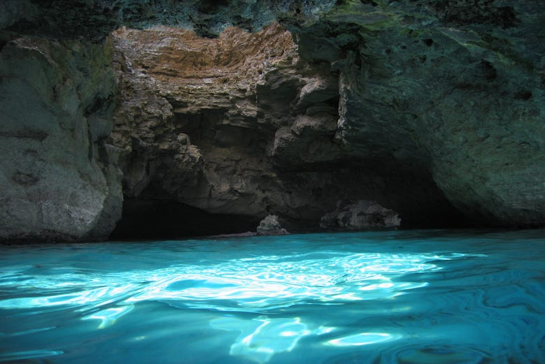 Paseo en lancha con snorkel por Formentera