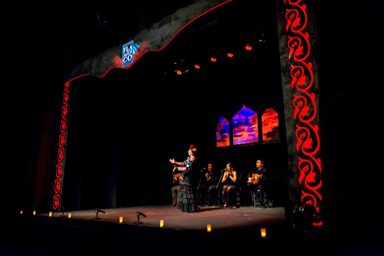Espectáculo en el Teatro Flamenco