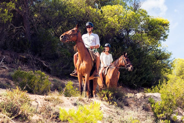Paseo a caballo por Punta Entinas Sabinar