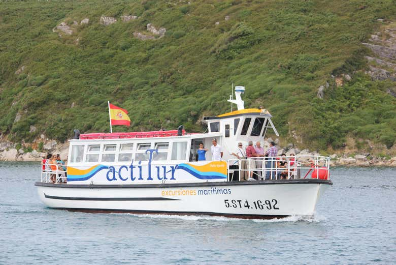 Paseo en barco por Suances