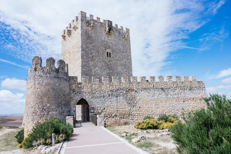 Entrada al castillo de Tiedra