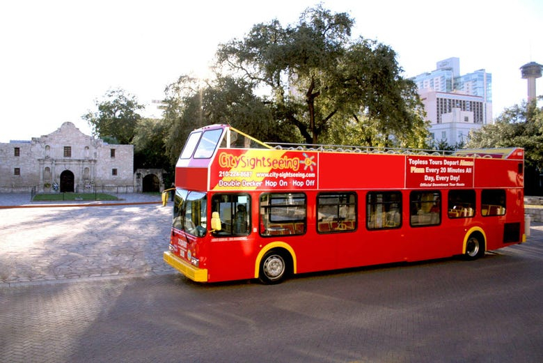 Autobús turístico + Museo Buckhorn y Legoland