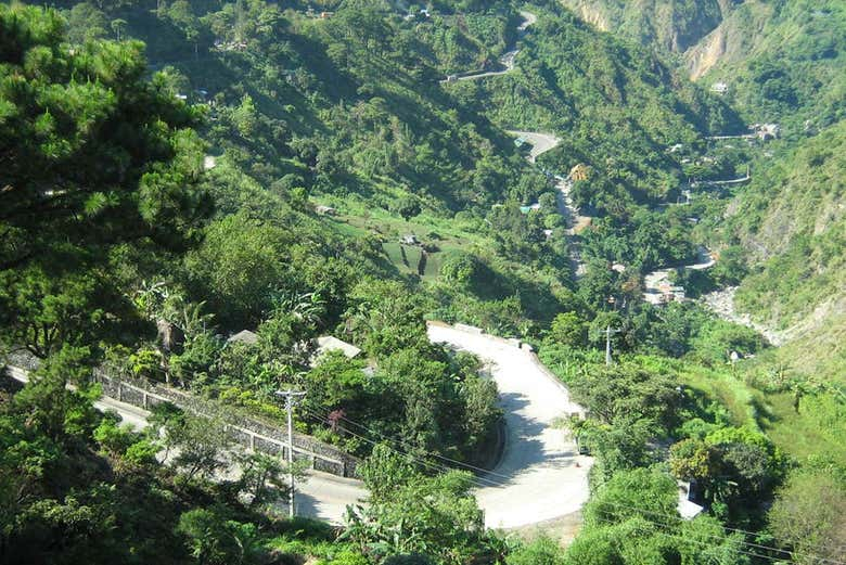 Mirador de Kennon Road, aldea Tam-Awan y Academia Militar