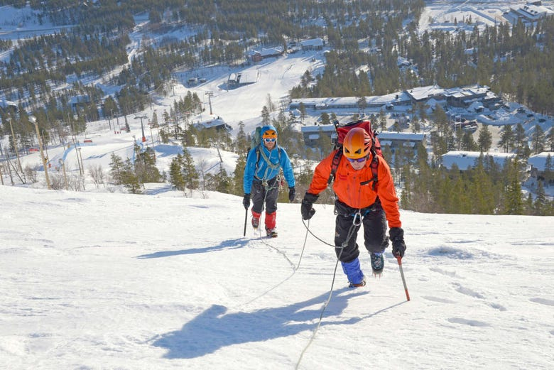 Curso de alpinismo en el Parque Nacional Pyhä-Luosto