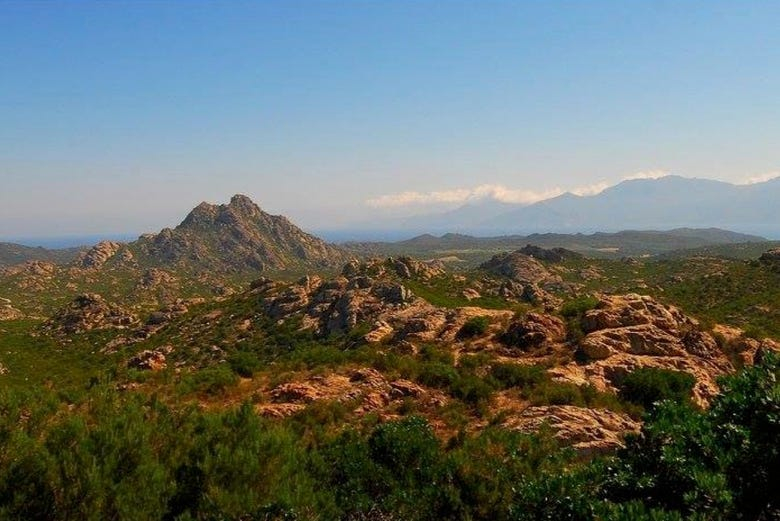 Excursión a Giussani y la playa de Saleccia