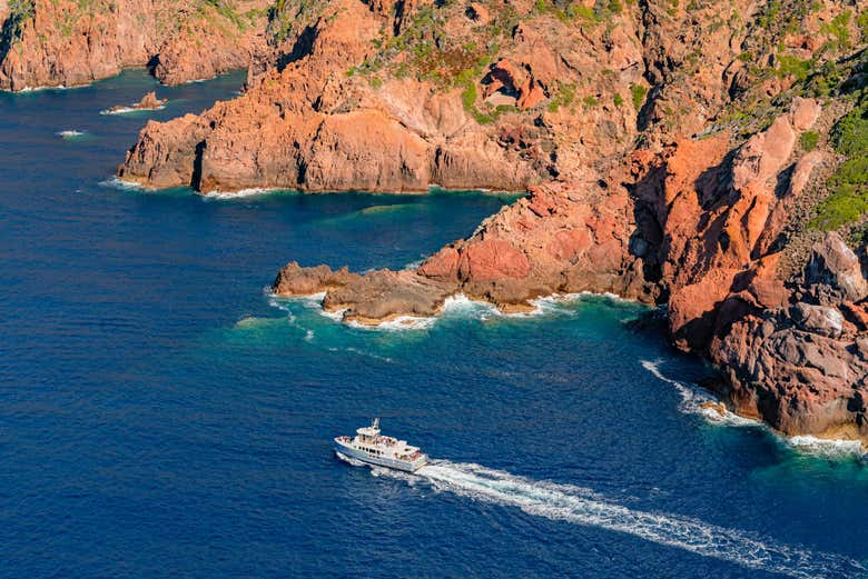 Excursión en barco a Scandola y Girolata