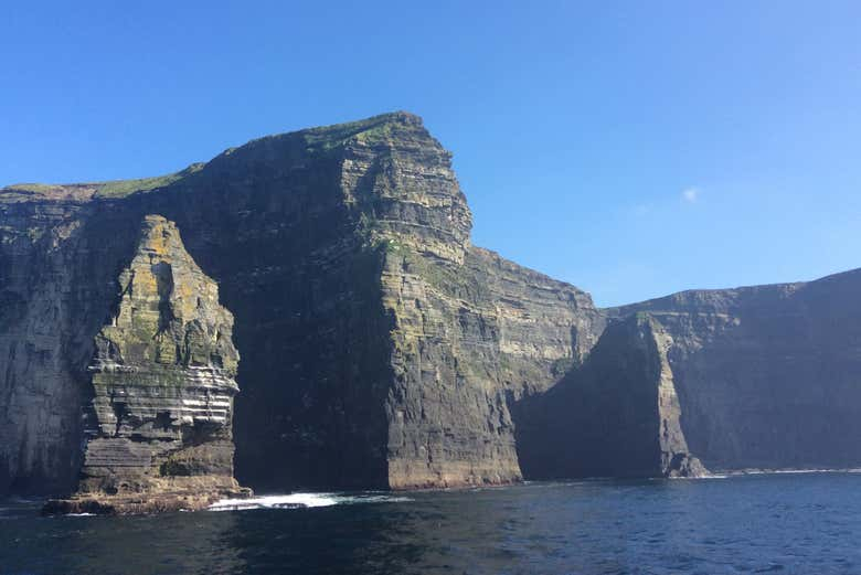 Ferry a Inishmore + Paseo en barco por los acantilados de Moher