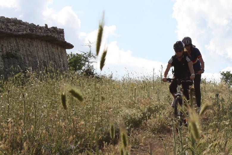 Tour en bicicleta por el Castel del Monte