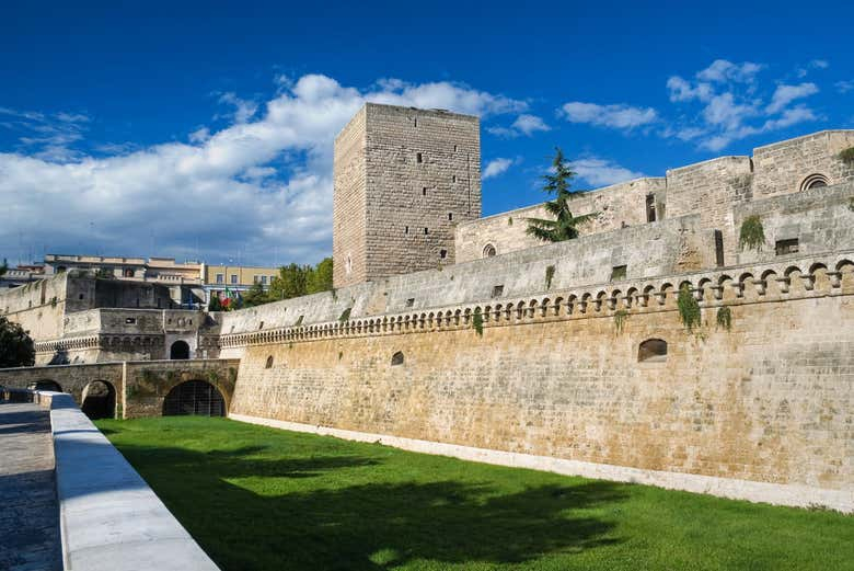 Tour privado por Bari con guía en español