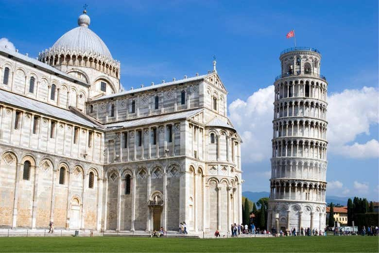 Excursión a Pisa y subida a la Torre Inclinada