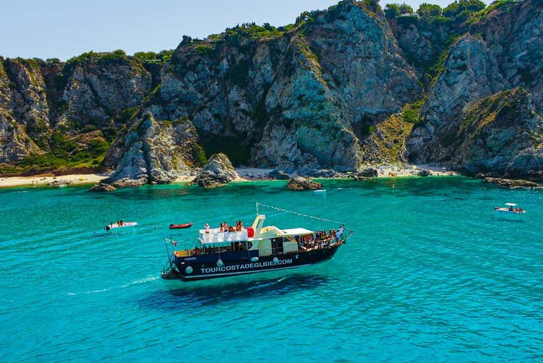 Paseo en barco por el Capo Vaticano