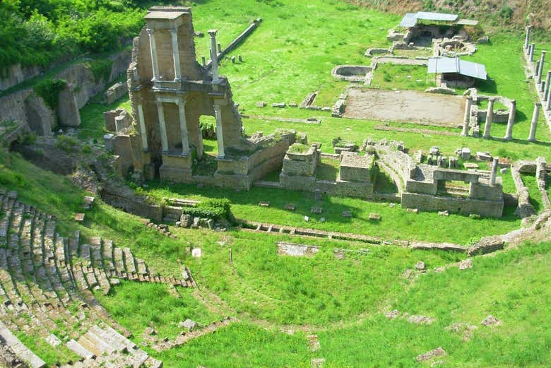 Tour privado por Volterra con guía en español