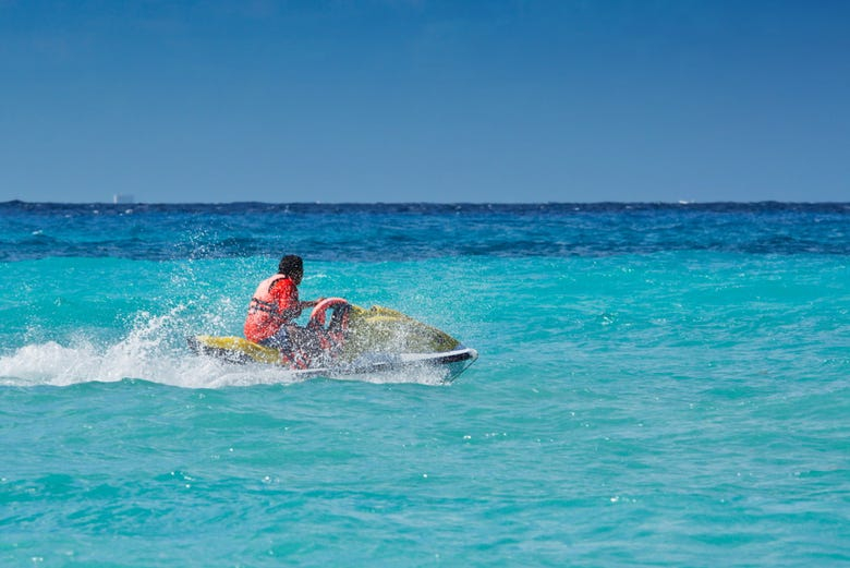 Alquiler de motos de agua en Bahía Montego