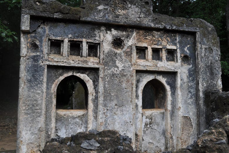 Excursión a las ruinas de Gede