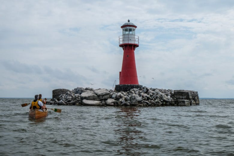 Tour en kayak por el istmo de Curlandia