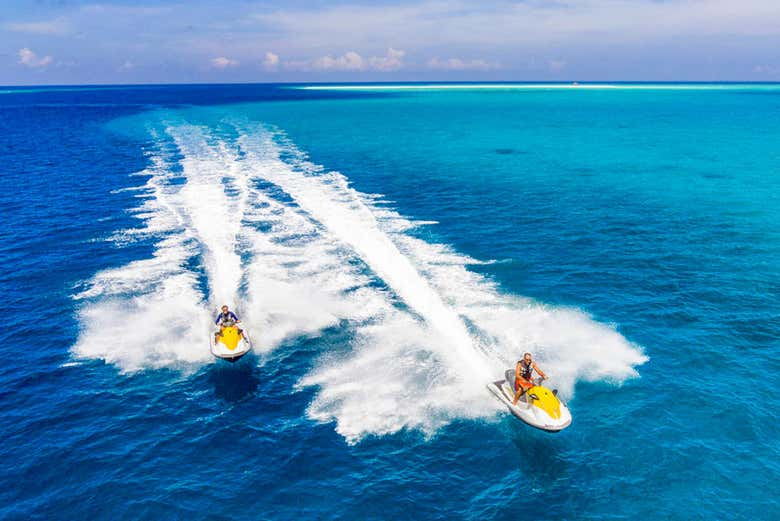 Alquiler de motos de agua en Maafushi