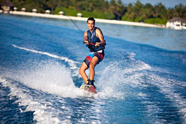 Esquí acuático o wakeboard en Maafushi