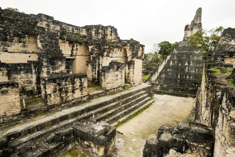 Excursión de 2 días a Tikal y El Remate