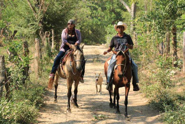 Paseo a caballo por San José Manialtepec