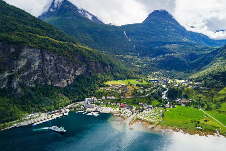 Autobús turístico de Geiranger