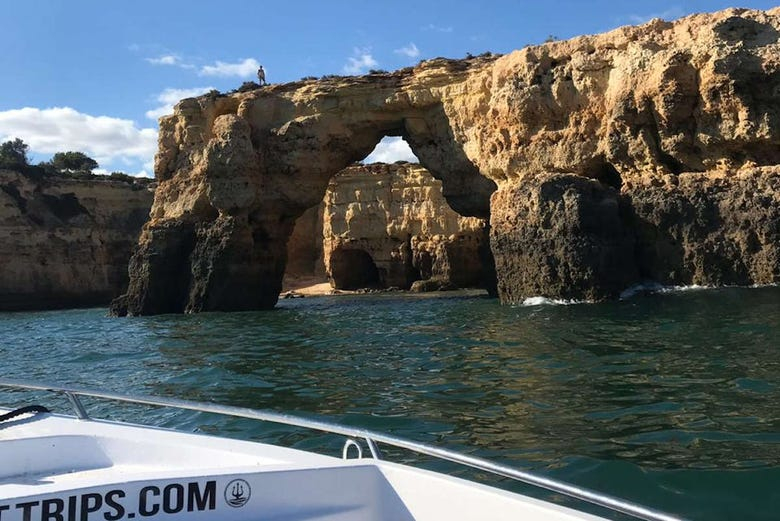Paseo en barco privado por el Algarve