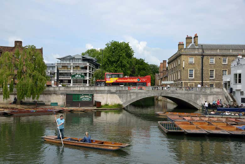 Autobús turístico de Cambridge