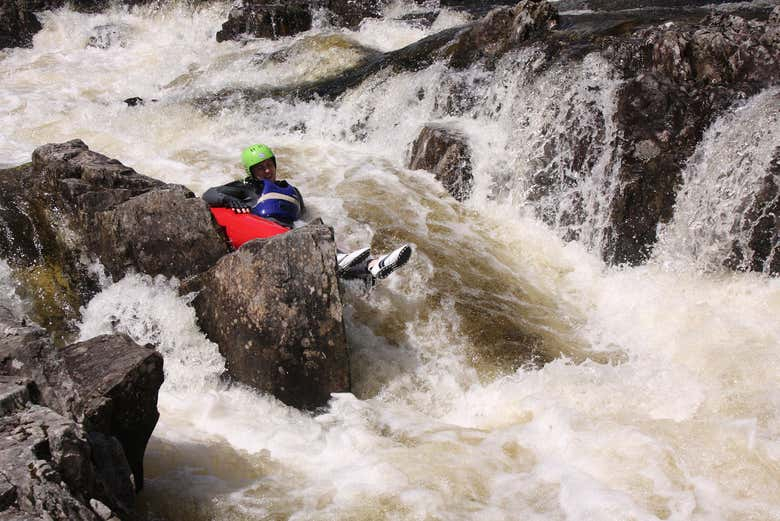 Bugging en el río Tummel