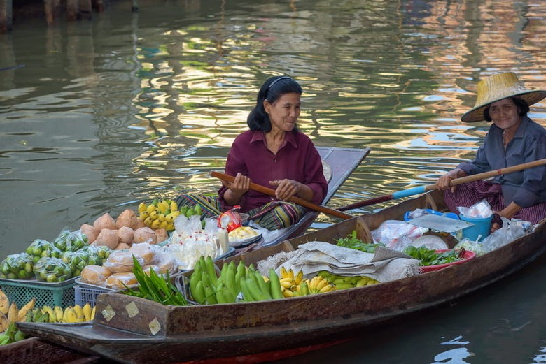 Entrada al mercado flotante de Pattaya