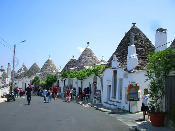 Desde Bari: Alberobello Trulli tour privado de un día