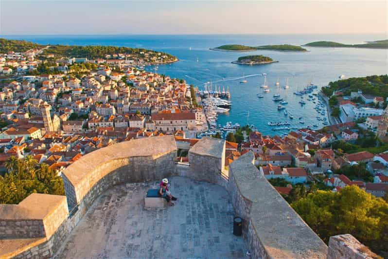 Makarska: Excursión Cuerno de Oro, Bol, Hvar e Islas Pakleni