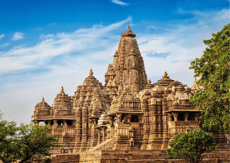 Descubre los Senderos Espirituales de Khajuraho (Visita Guiada de Templos)