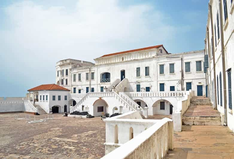 Visita de lujo a la Historia de Cape Coast con escolta policial