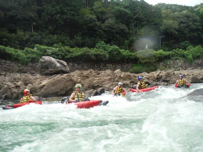 Shiga: Excursión guiada de rafting por aguas bravas en una balsa River Bug