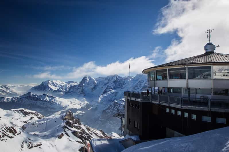 Basilea: Excursión privada de un día a la cima del Schilthorn y Lauterbrunnen