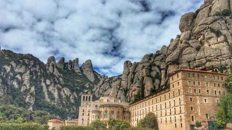 Montserrat privado ida y vuelta desde Barcelona
