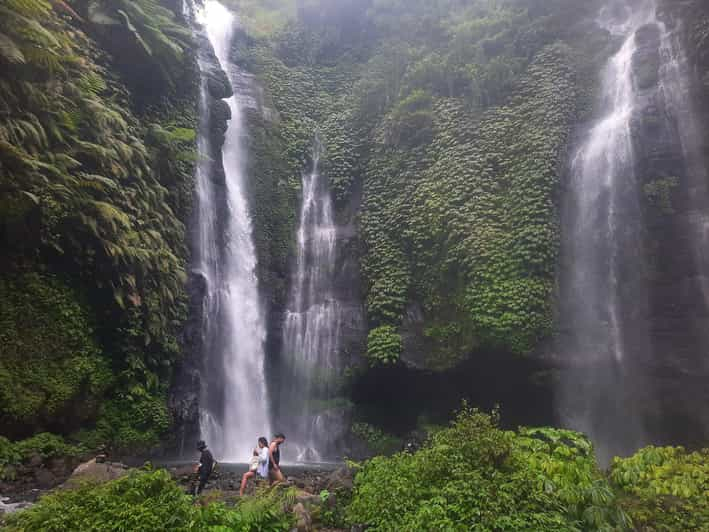 Senderismo por la selva Sekumpul