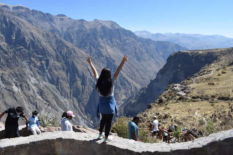 CAÑÓN DEL COLCA DÍA COMPLETO - EN COCHE