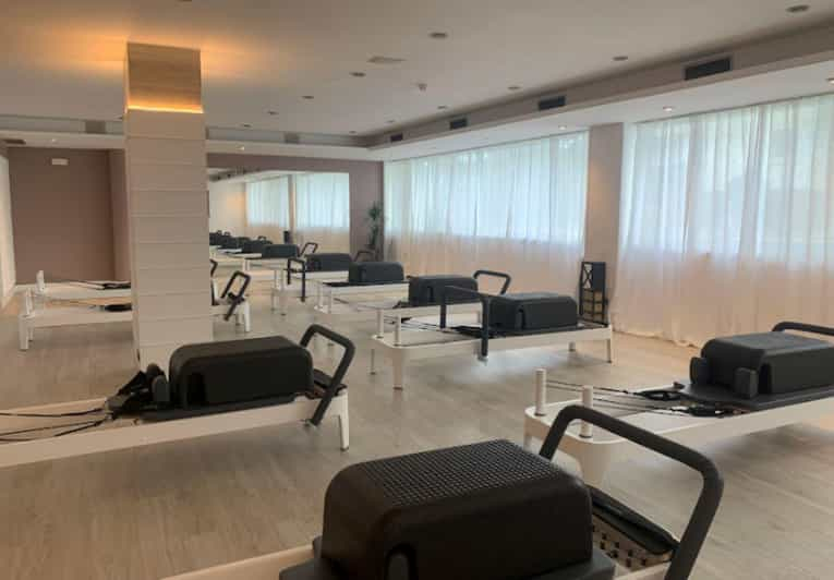 Sitges: vive como un lugareño, clase en grupo de fitness