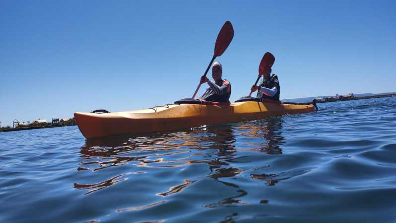 Puno: Kayak en el Lago Titicaca - Uros y Taquile