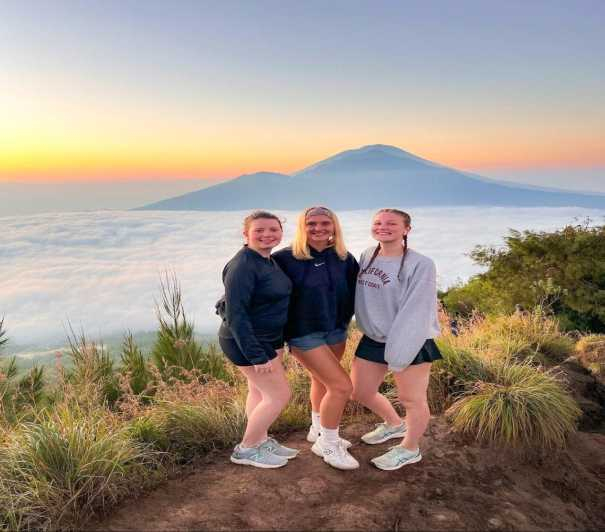 Mt Batur Trekking Sunrise,Hot Springs Todo Incluido Tours